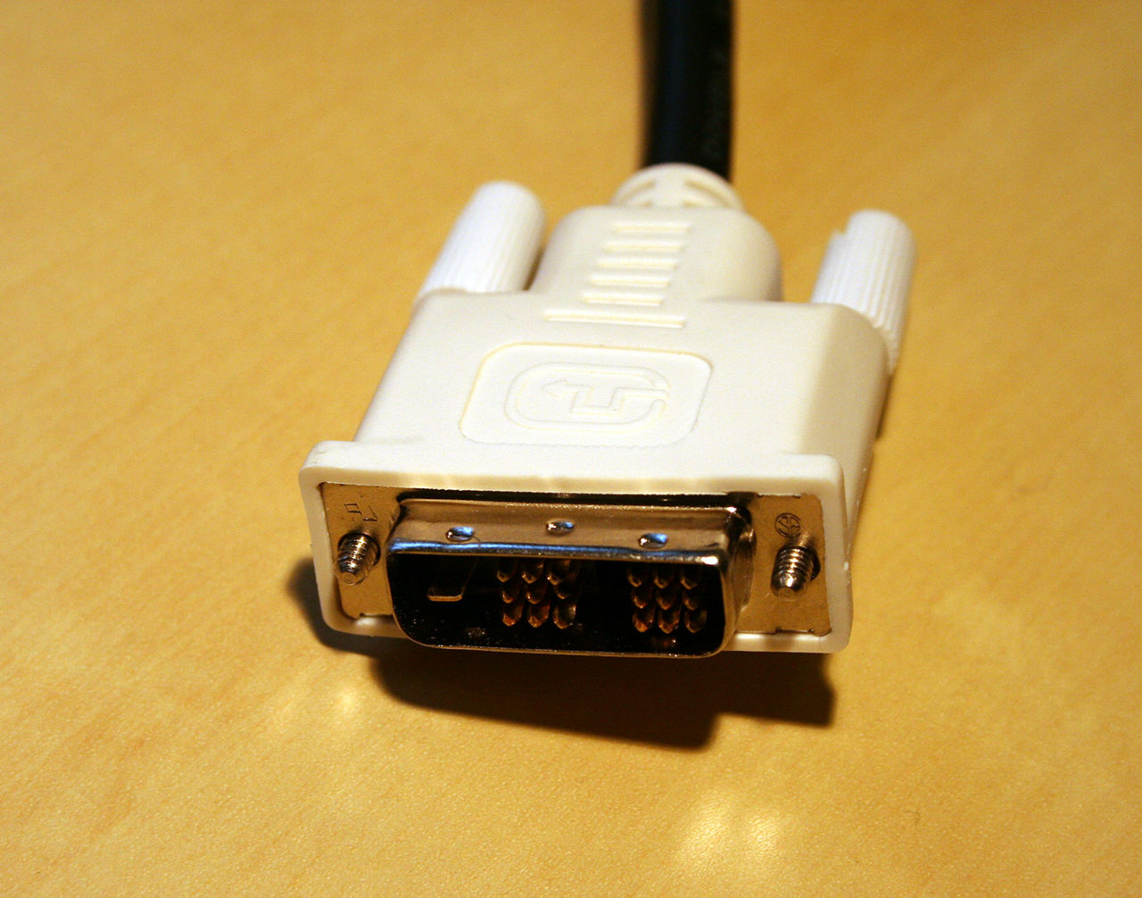 DisplayPort(DP), DP-DVI-d, VGA, DVI-D, кабель питания, принтер USB, USB ...