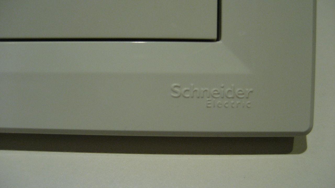 Продам TV-розетки schneider electric под антенный телевизионный штекер 3шт foto 2