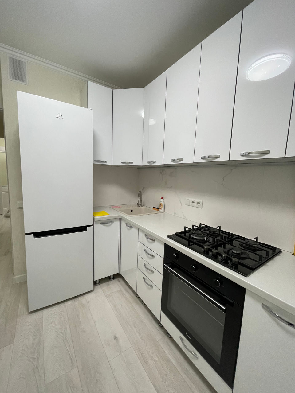 Apartament cu 1 cameră, 42 m², Botanica, Chișinău foto 4