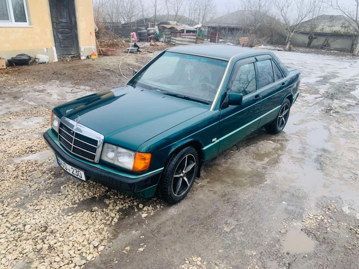 Mercedes 190 1992 г. с пробегом 22587 км, Газ / Бензин (пропан), 1300 €