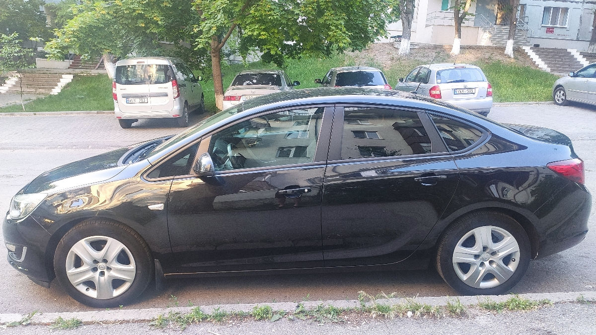 Opel Astra foto 3