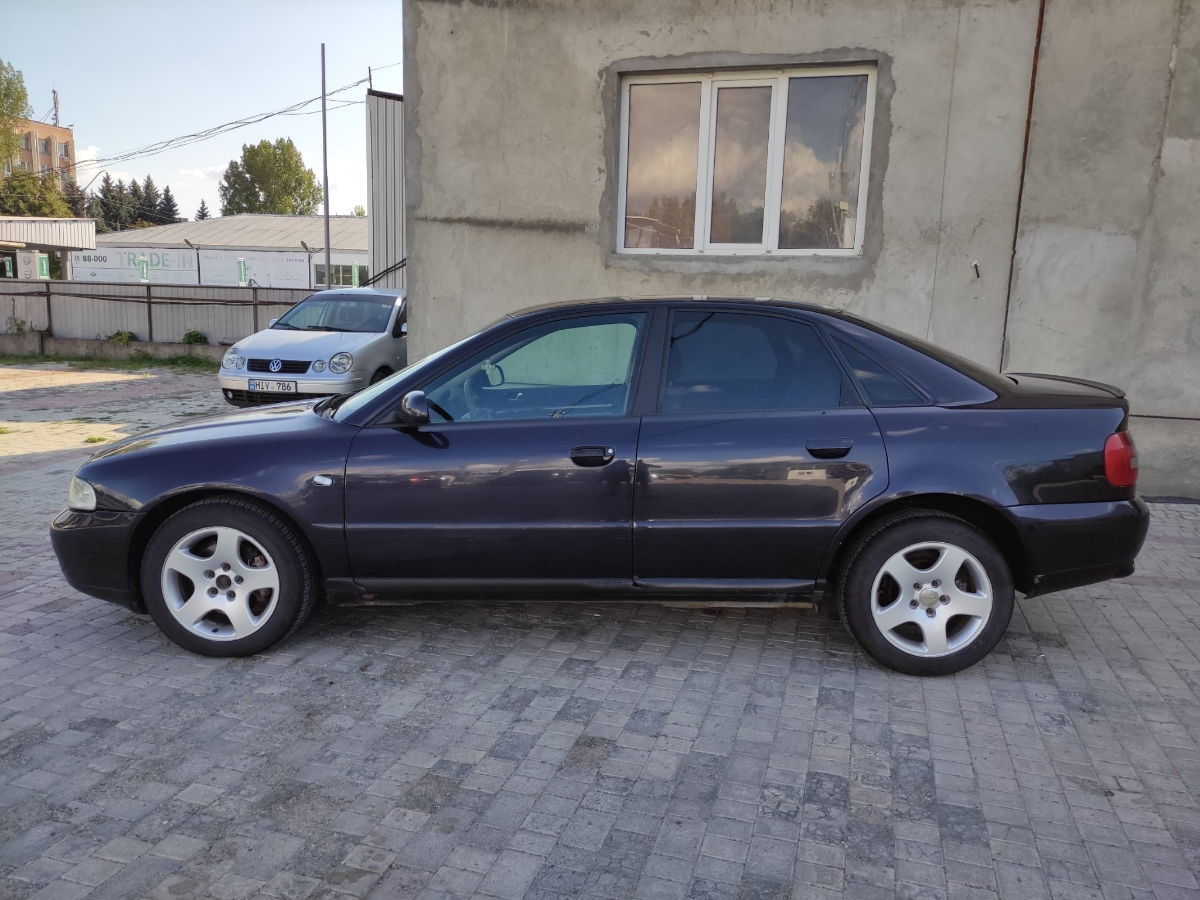 Audi A4 foto 5