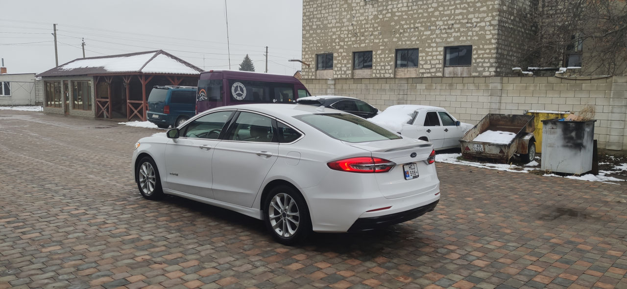 Ford Fusion foto 7