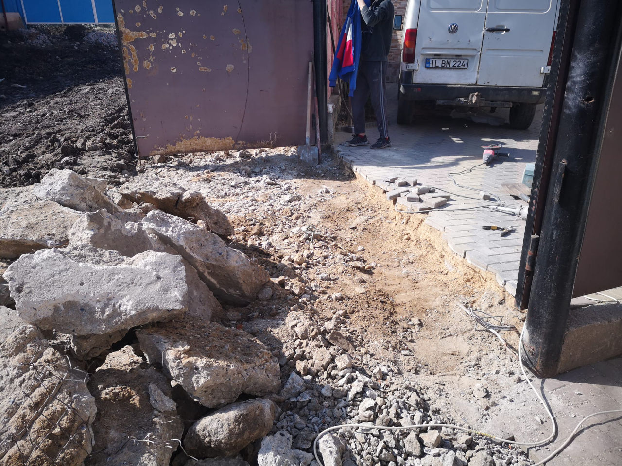 Demolare demolare demontare demolare demontare sapaturi manuale sapam manual demolare demontare tot foto 6