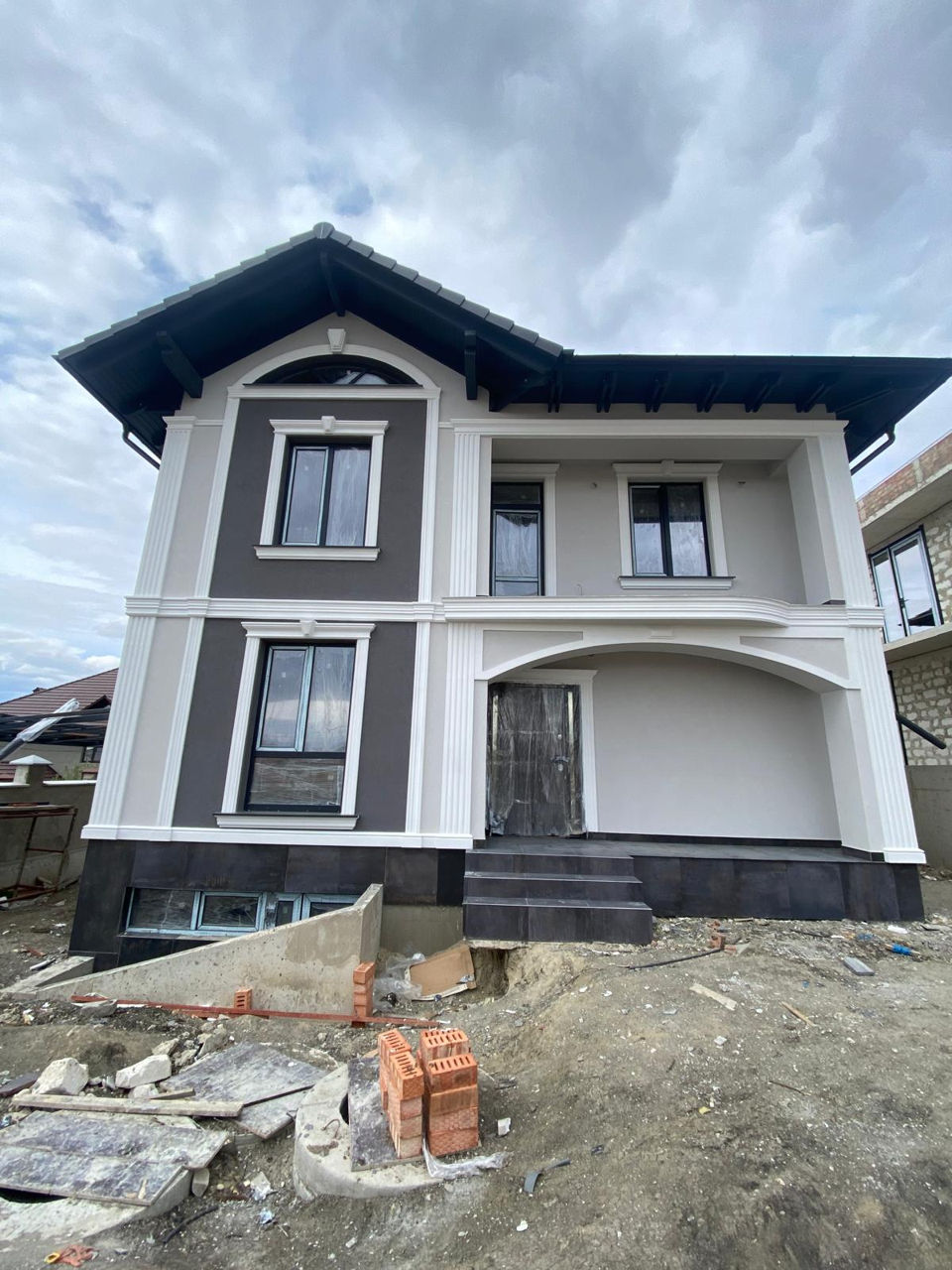 Elemente decorative fatada - carnizuri - colțare casă  foto 1