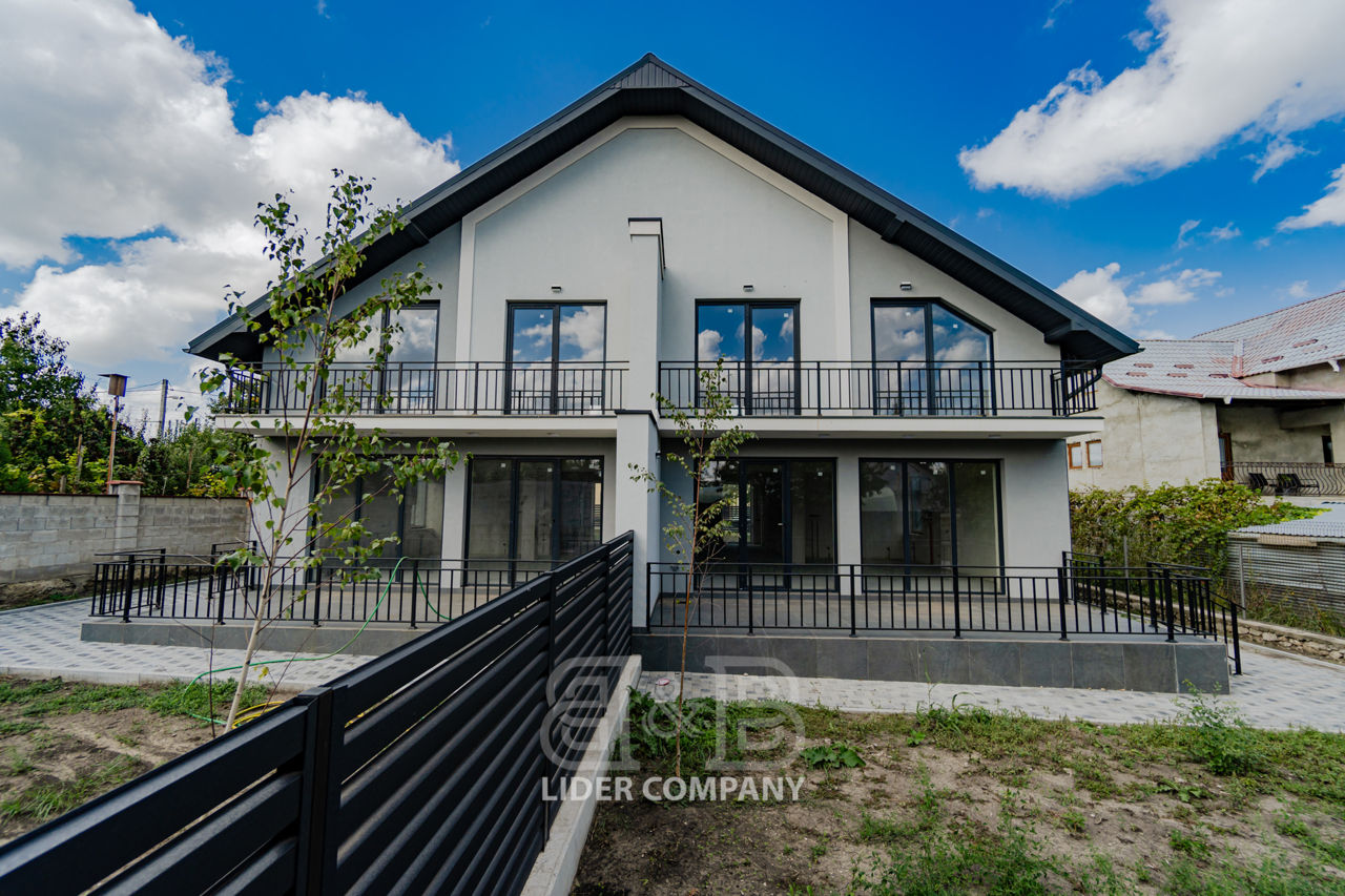 Duplex cu o suprafață generoasă de 142 m2 în 2 nivele , Durlești foto 0