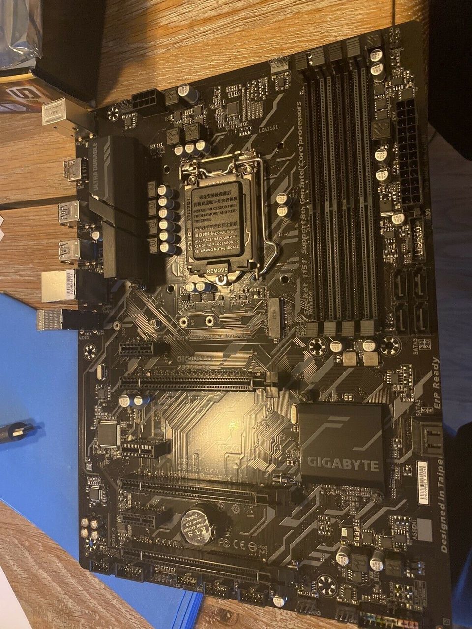 Gigabyte GAZ270PD3 LGA1151 Intel Z270 2Way Crossfire ATX DDR4