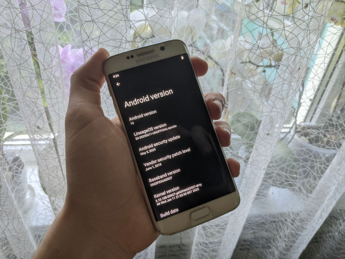 Samsung Galaxy S6 Edge 3/32 foto 1