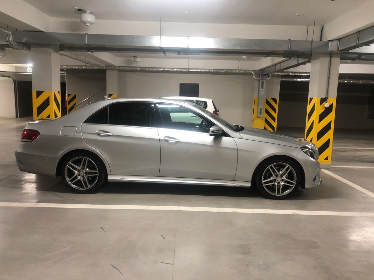 Mercedes E Class foto 9