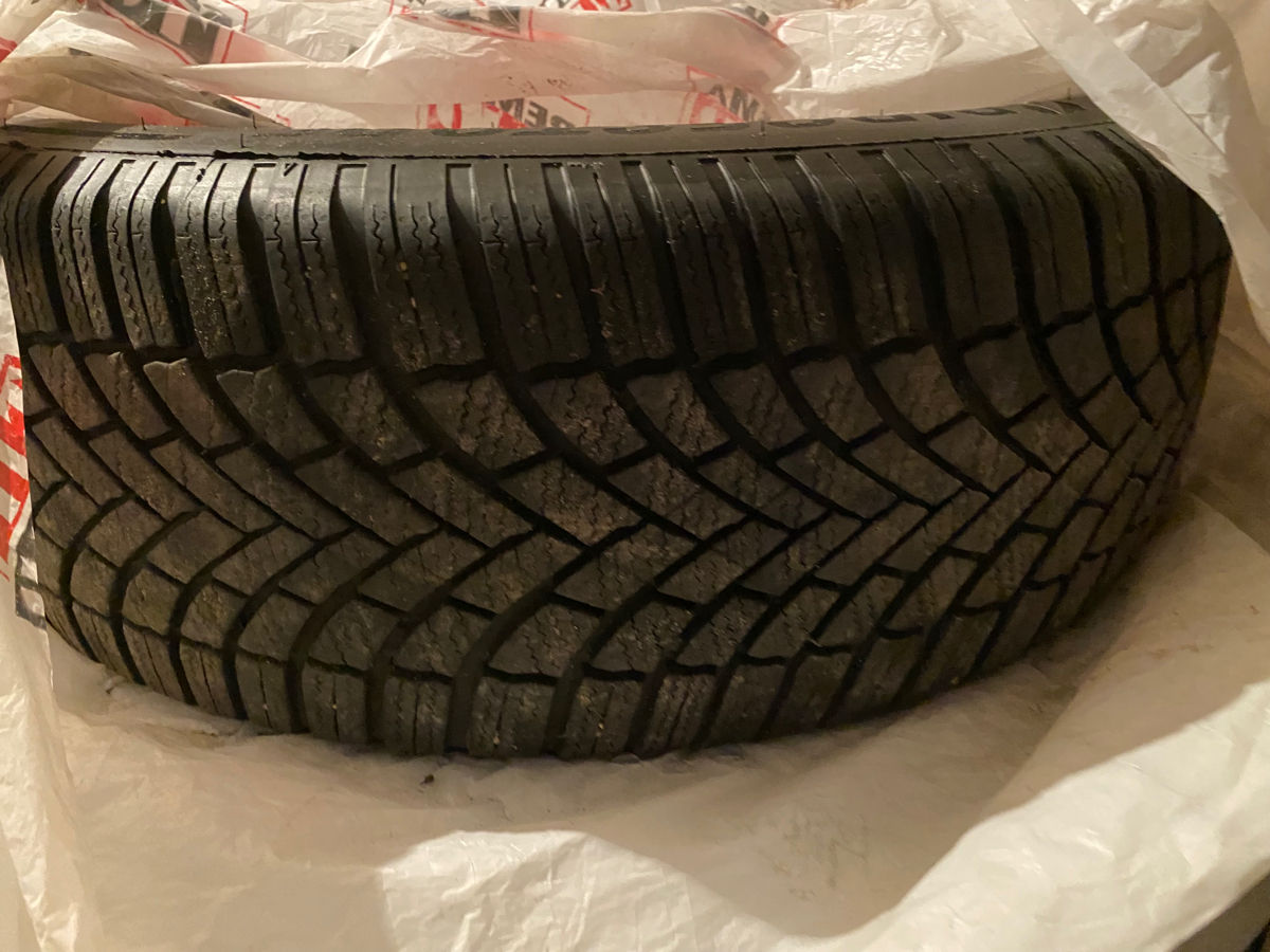 Bridgestone LM005