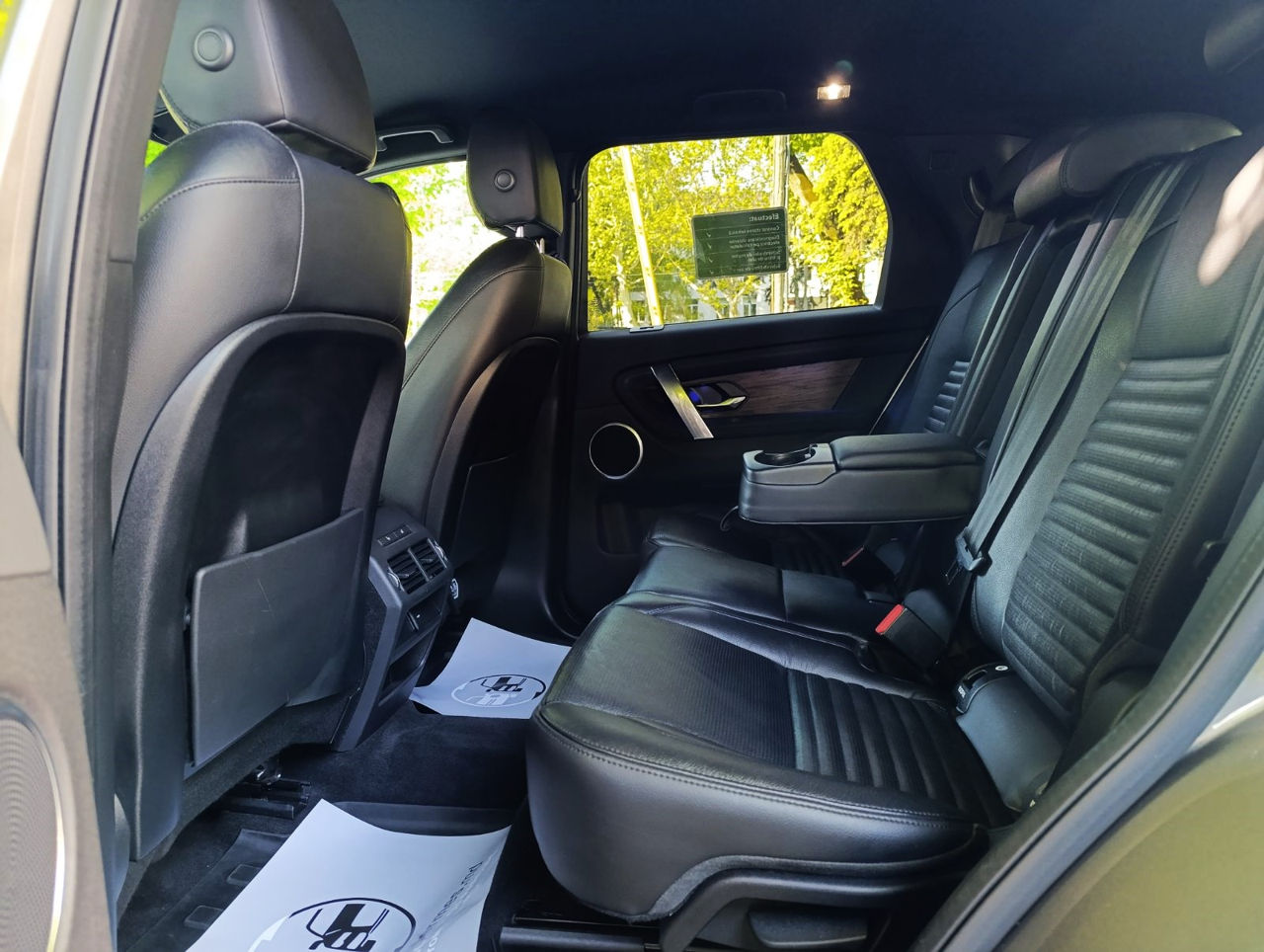 Land Rover Discovery Sport фото 17