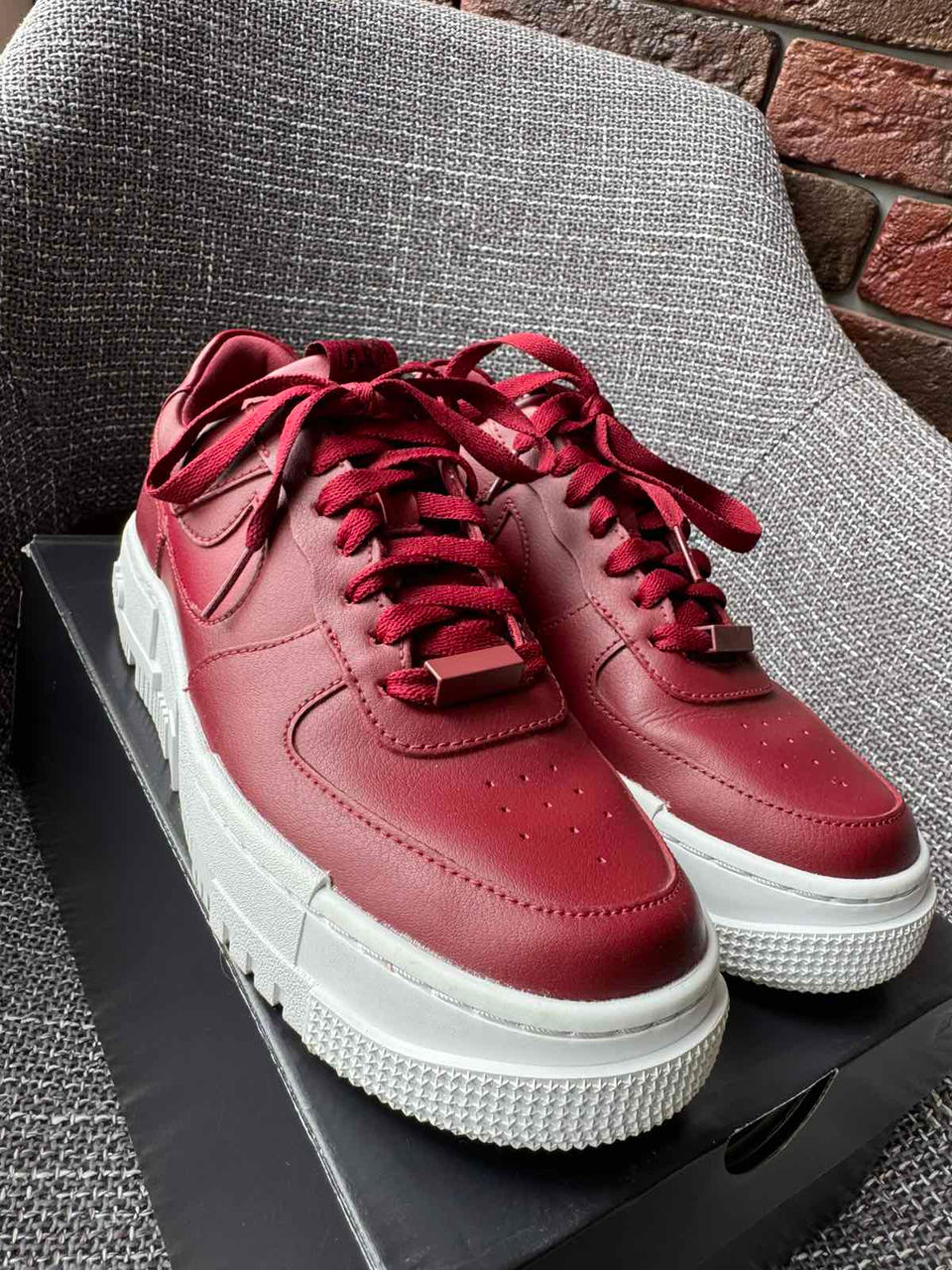 Nike Air Force 1 Pixel Team Red foto 0