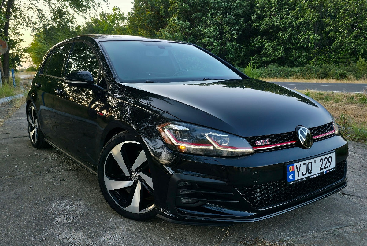 Volkswagen Golf foto 0