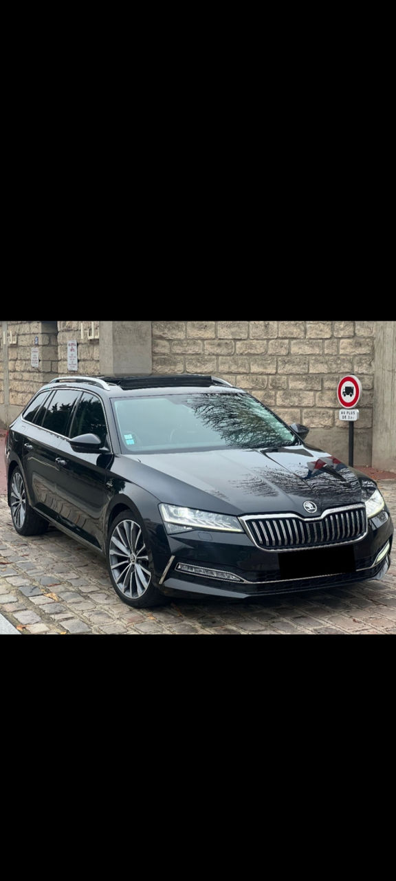 Skoda Superb foto 2