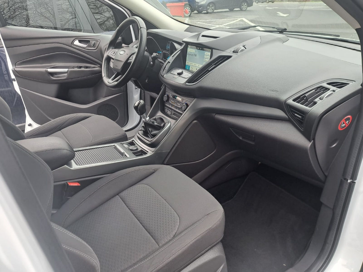 Ford Kuga foto 6