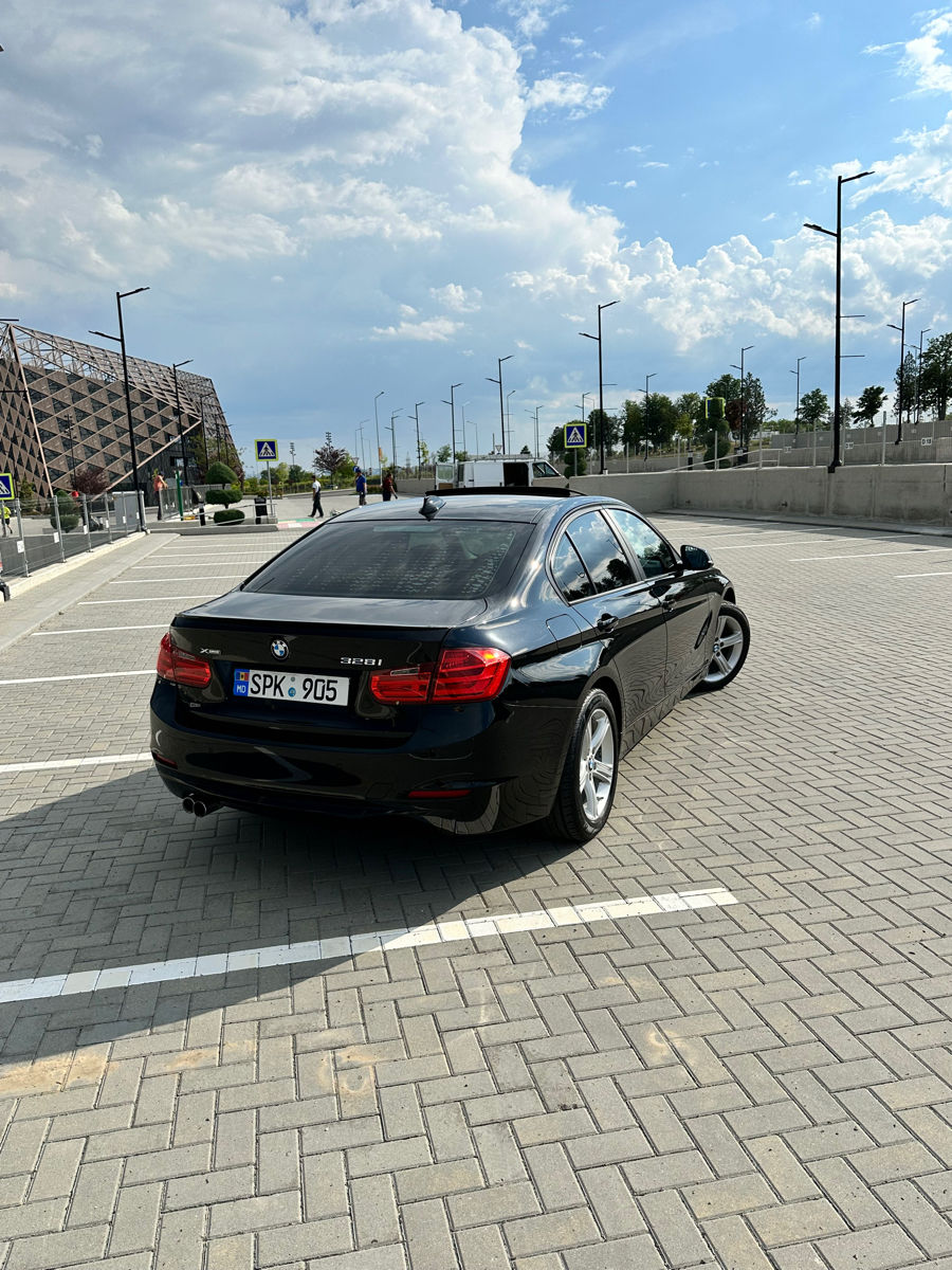 BMW 3 Series foto 2