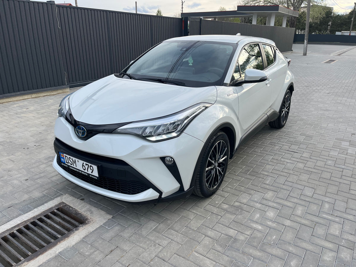 Toyota C-HR foto 1