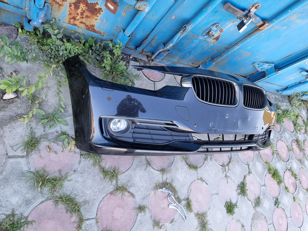 Бампер BMW F30