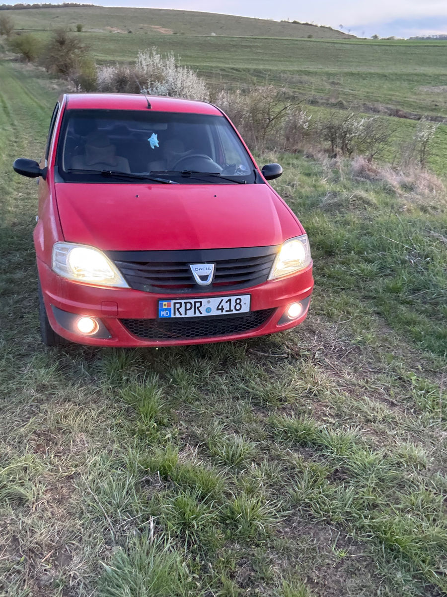 Dacia Logan foto 1