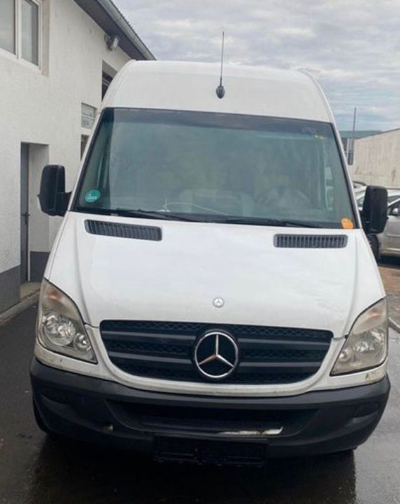 Запчасти на Mercedes Sprinter foto 0