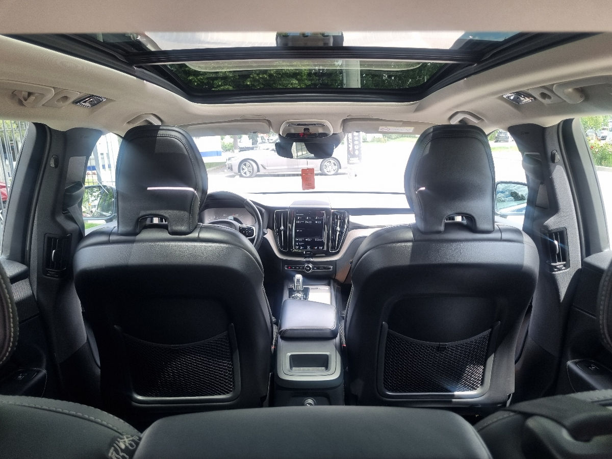 Volvo XC60 2019 photo 20