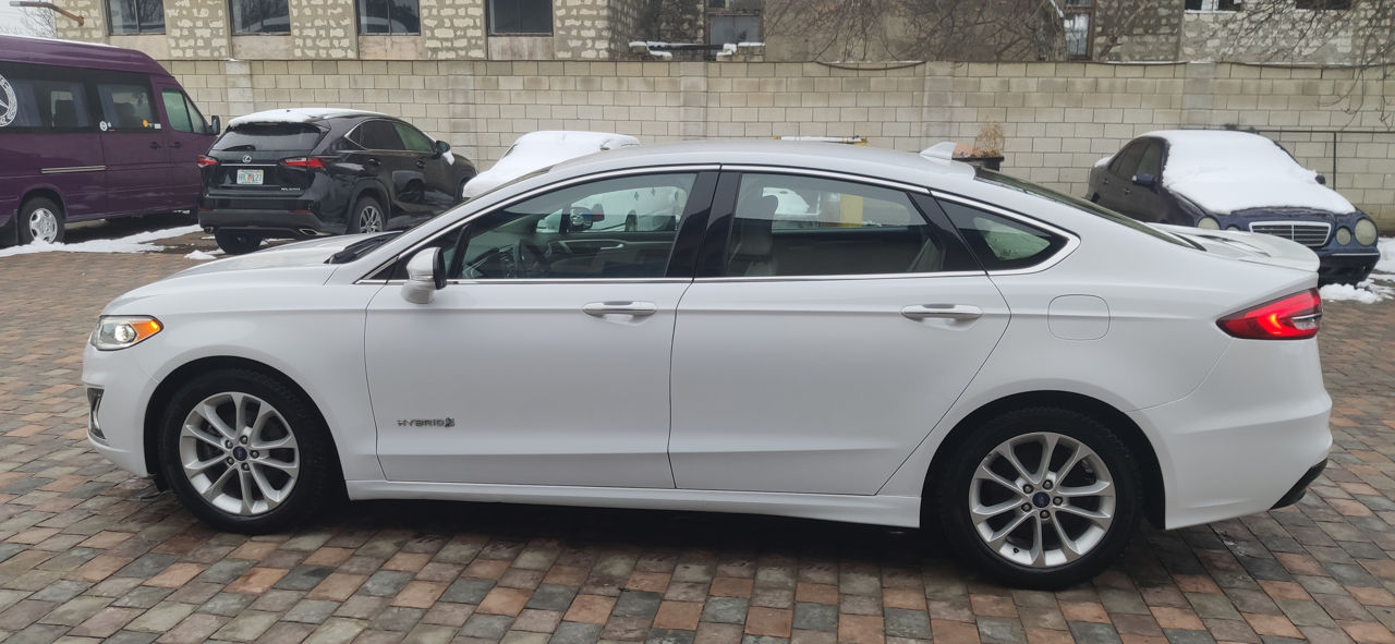 Ford Fusion foto 3