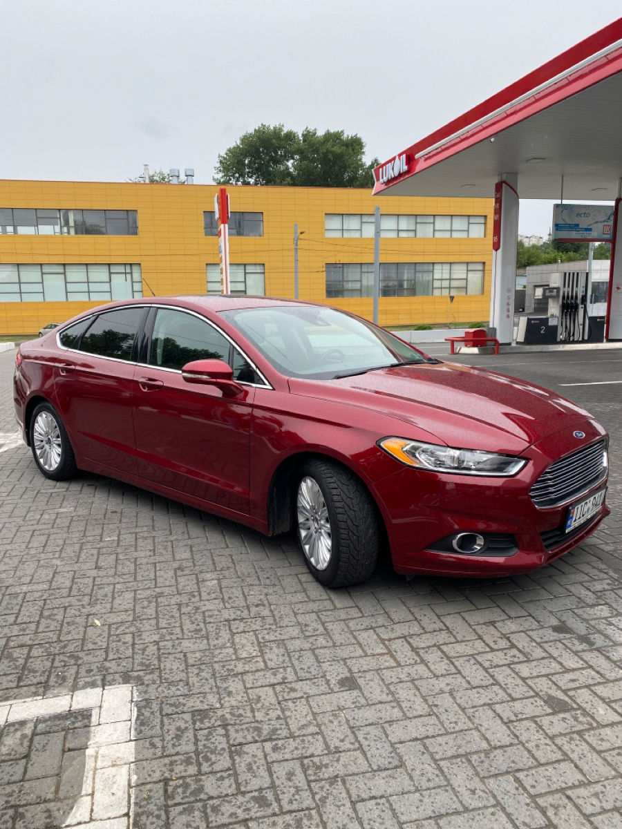 Ford Fusion foto 9