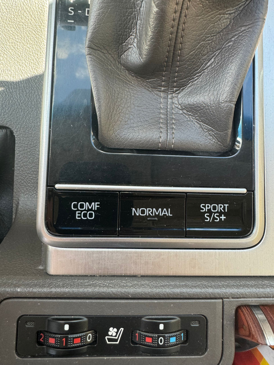 Toyota Land Cruiser Prado фото 6