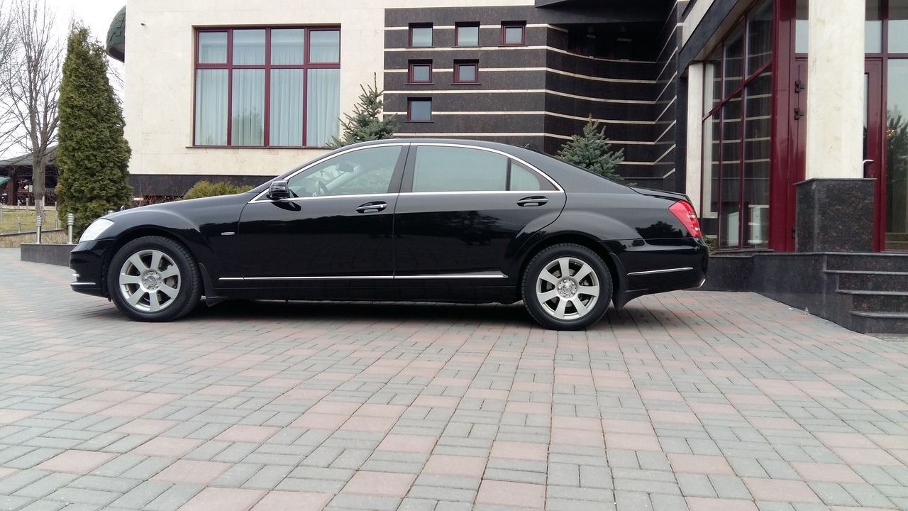 Mercedes S class long. Automobil de lux pentru orice solemnitati si ocazii.Reduceri!!! foto 5