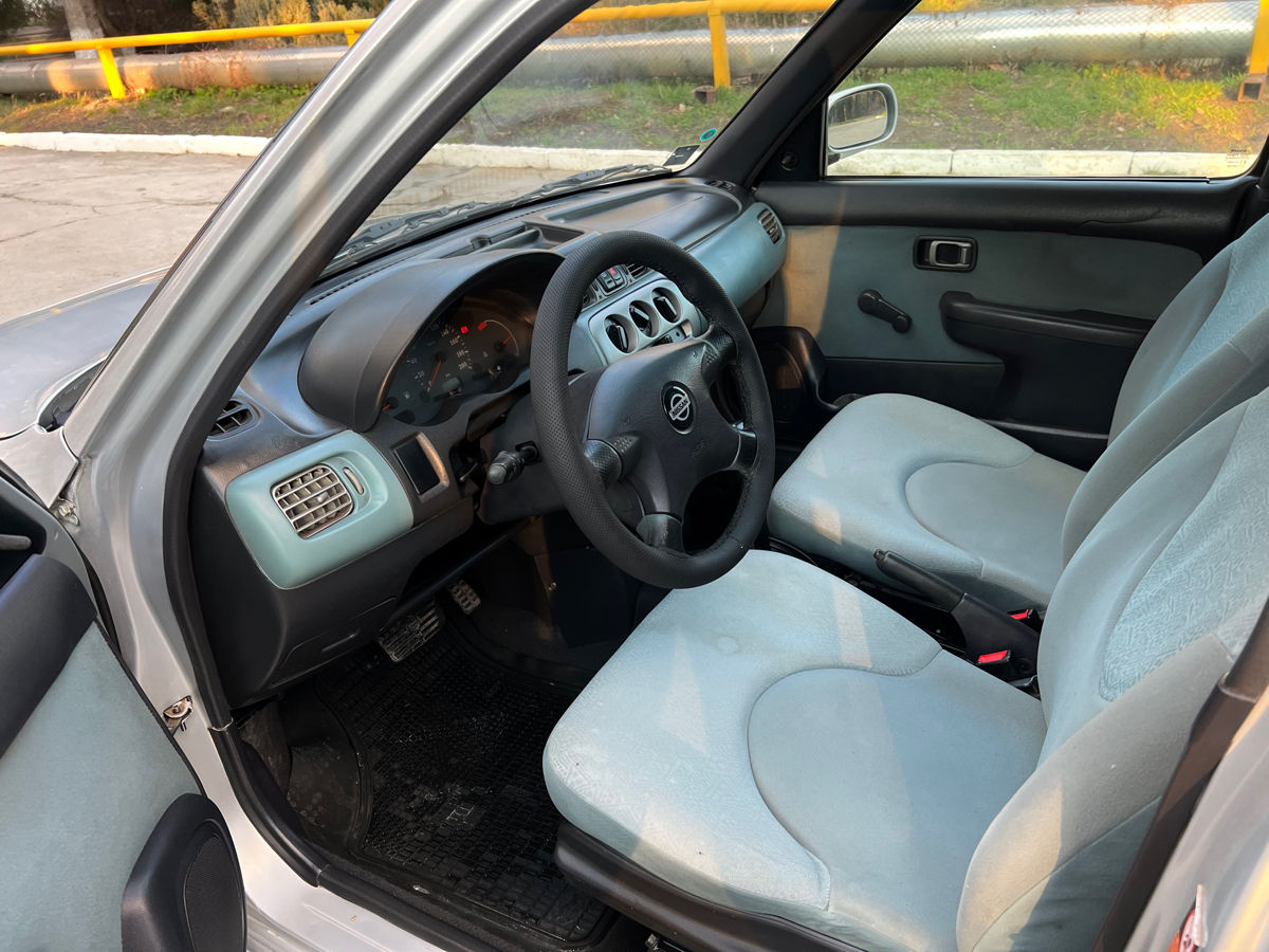 Nissan Micra foto 7