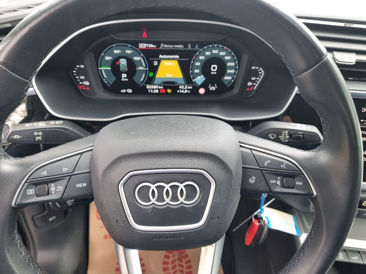 Audi Q3 2022 photo 18