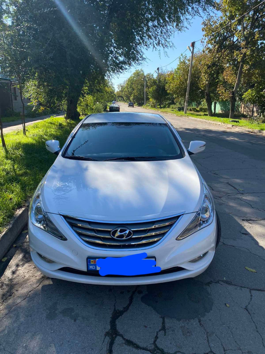 Hyundai Sonata фото 3
