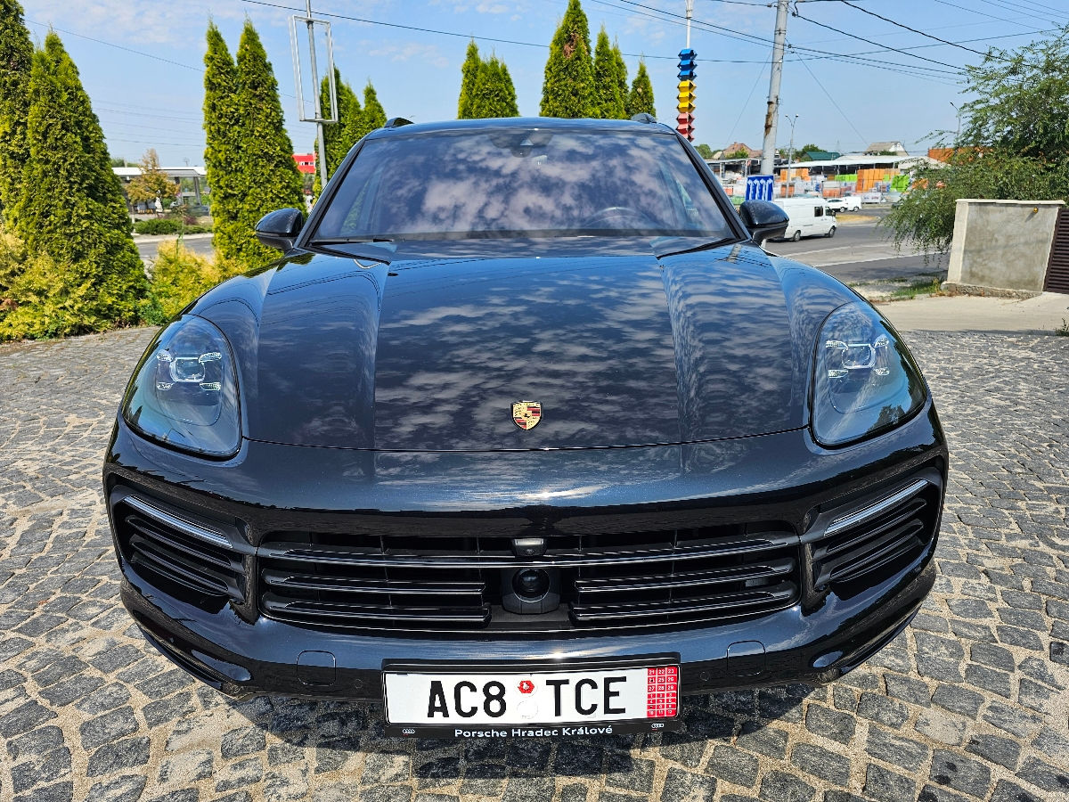 Porsche Cayenne foto 1