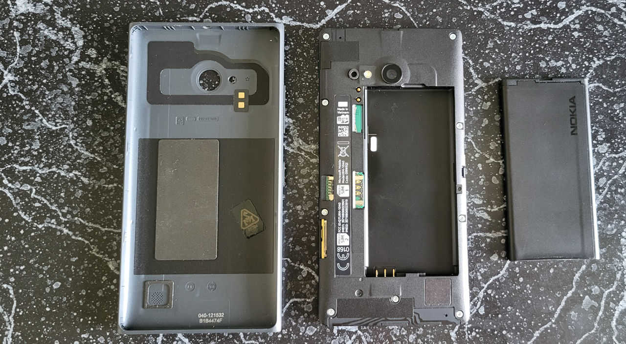 se vinde Nokia Lumia 730 dual sim фото 0