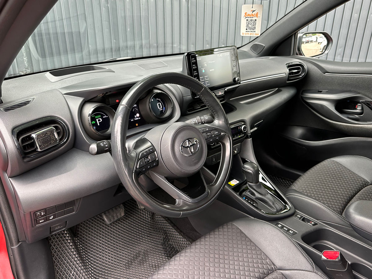 Toyota Yaris foto 7