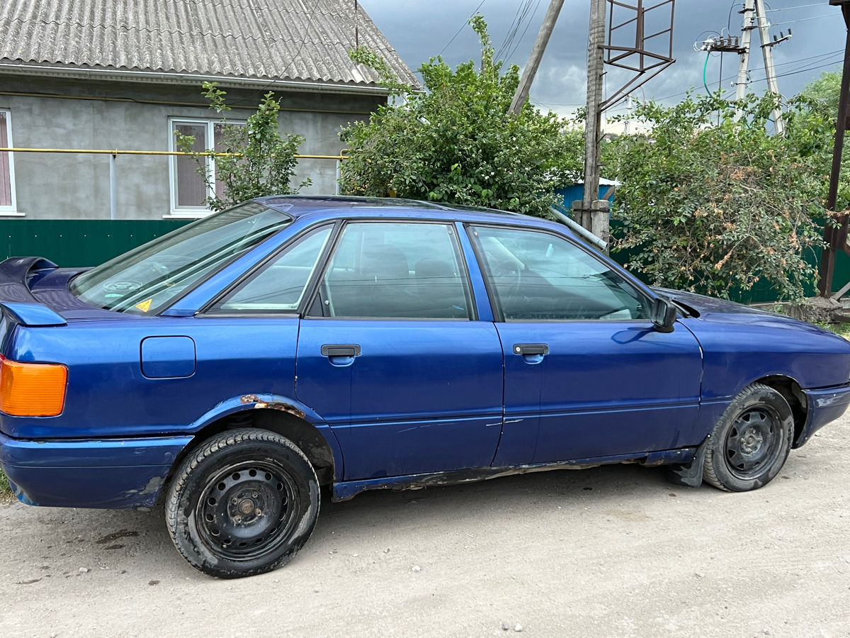 Audi 80