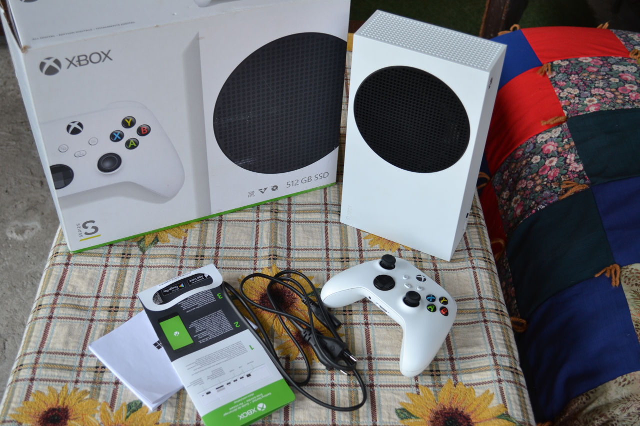 Microsoft Xbox Series S 512 ГБ/ Белый foto 1