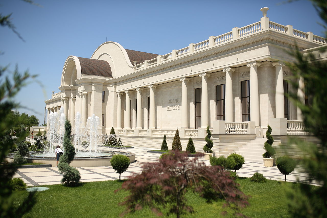 Grand Elysee Sîngera - primul Palat al Evenimentelor din Moldova !!! foto 0