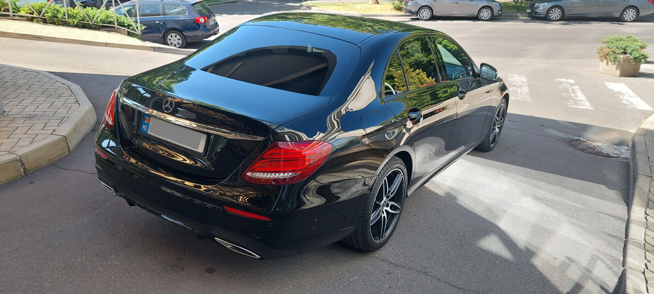 Mercedes E-Class foto 5