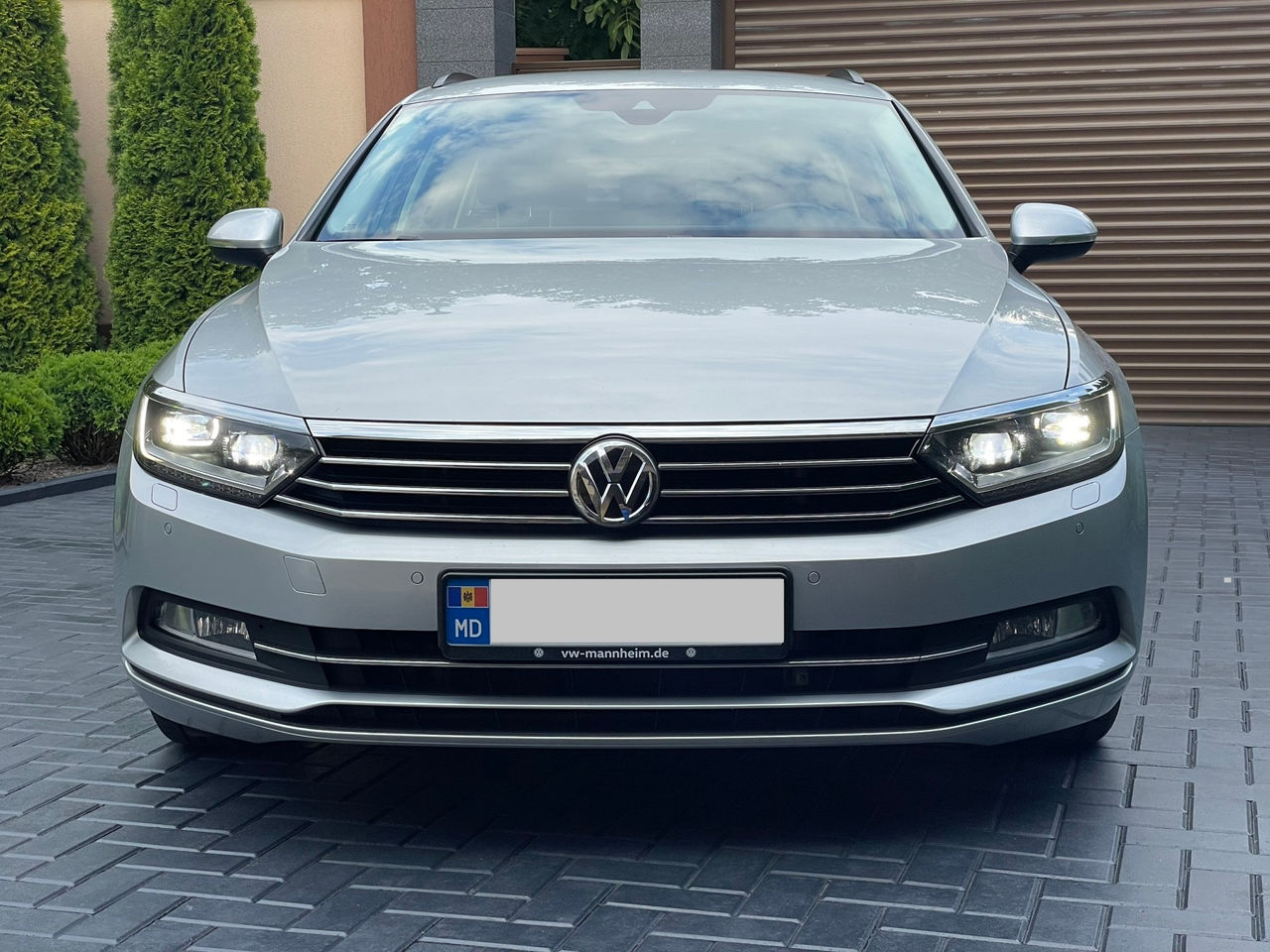 Volkswagen Passat foto 2