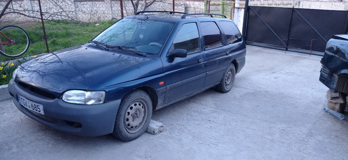 Ford Escort foto 0
