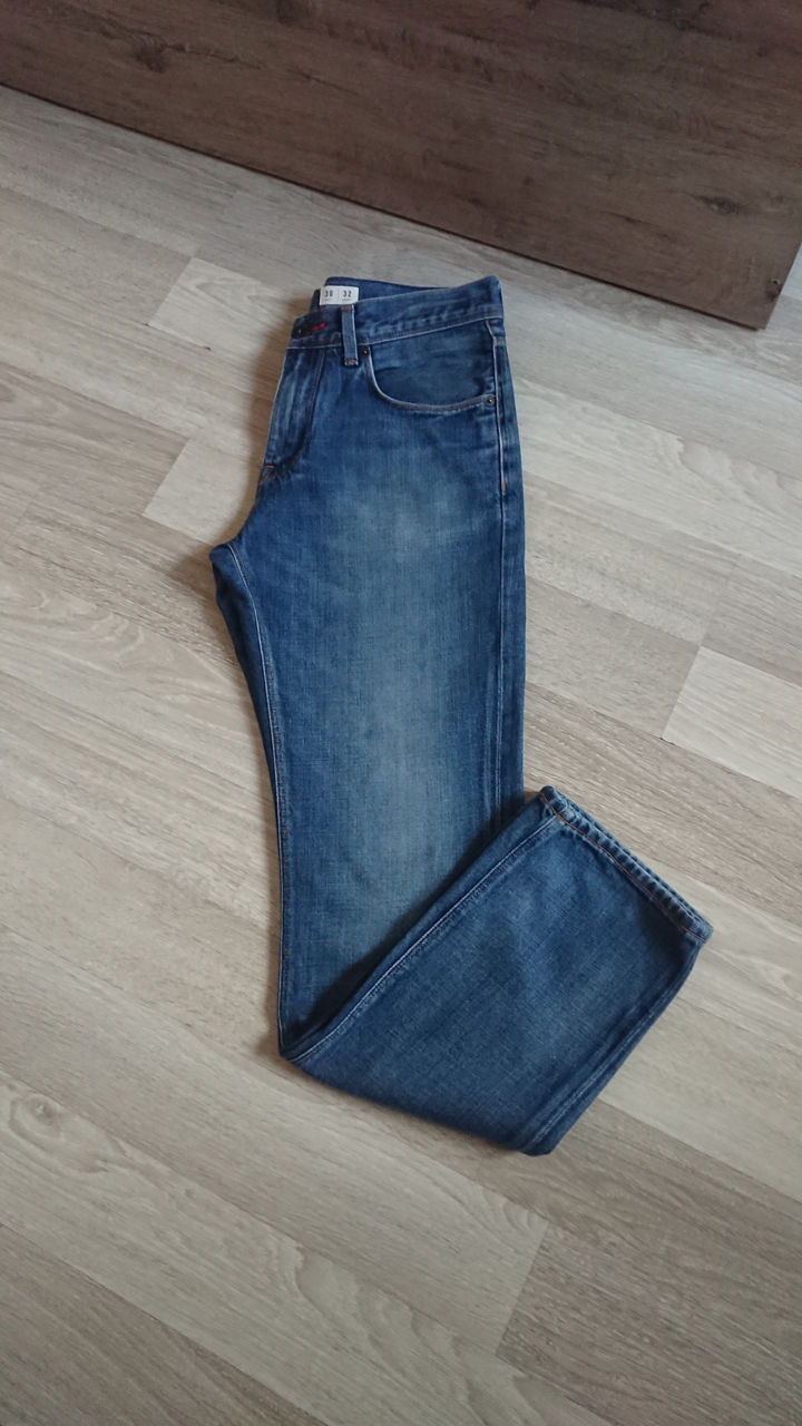 Продам джинсы Tommy Hilfiger оригинал