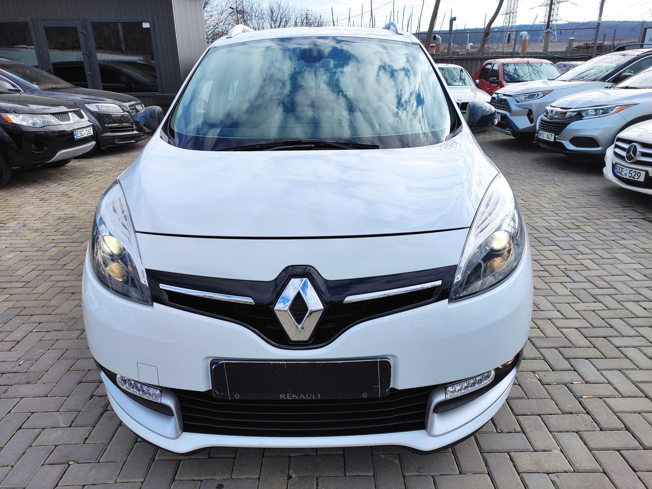 Renault Grand Scenic foto 18