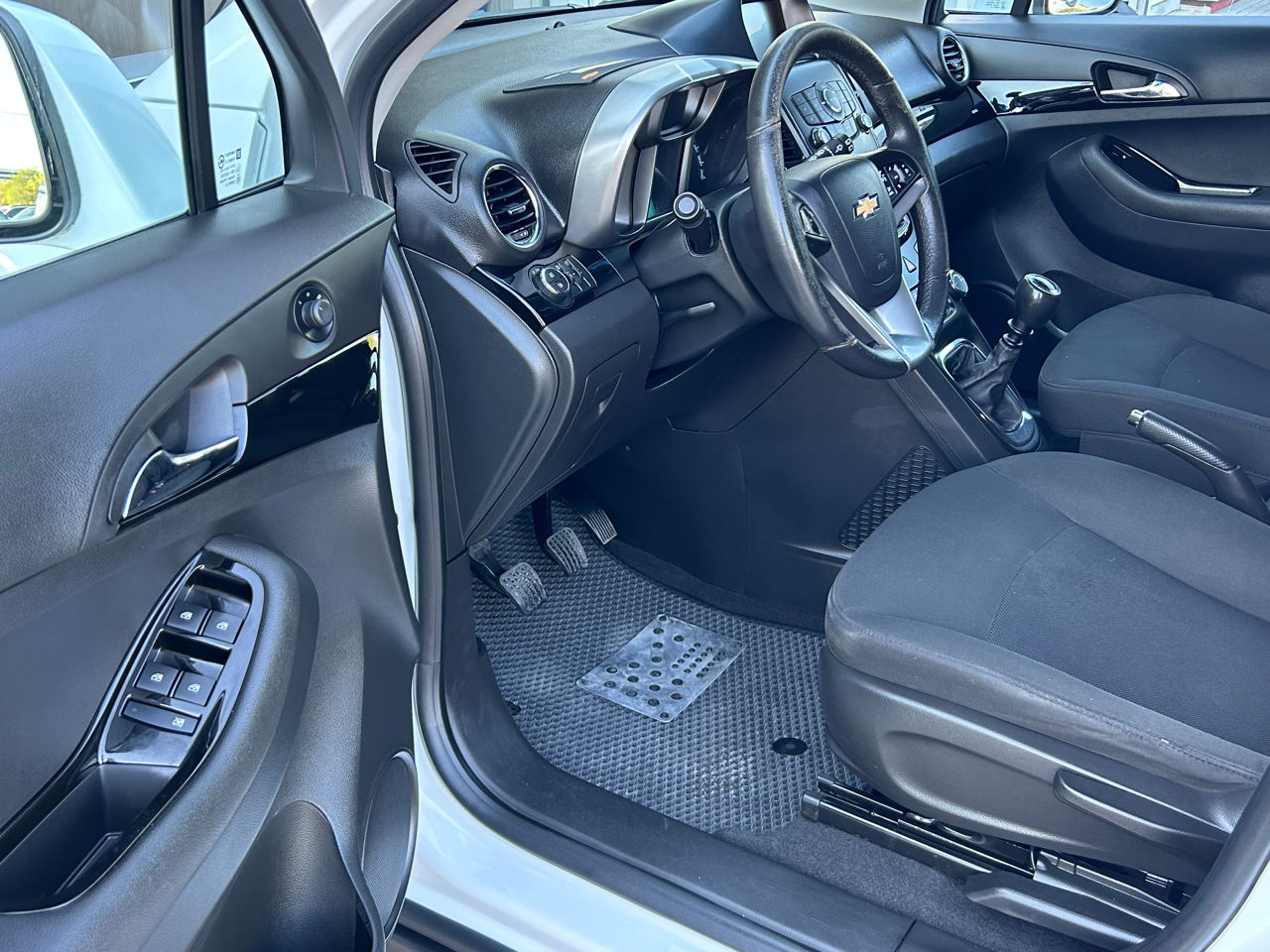 Chevrolet Orlando фото 6