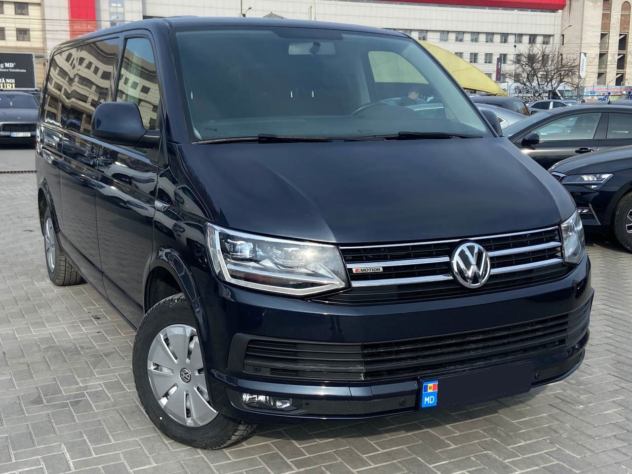 Volkswagen Caravelle foto 0