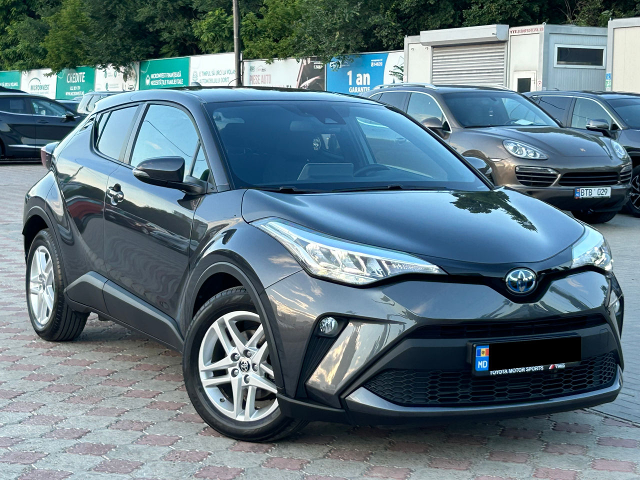 Toyota C-HR foto 4