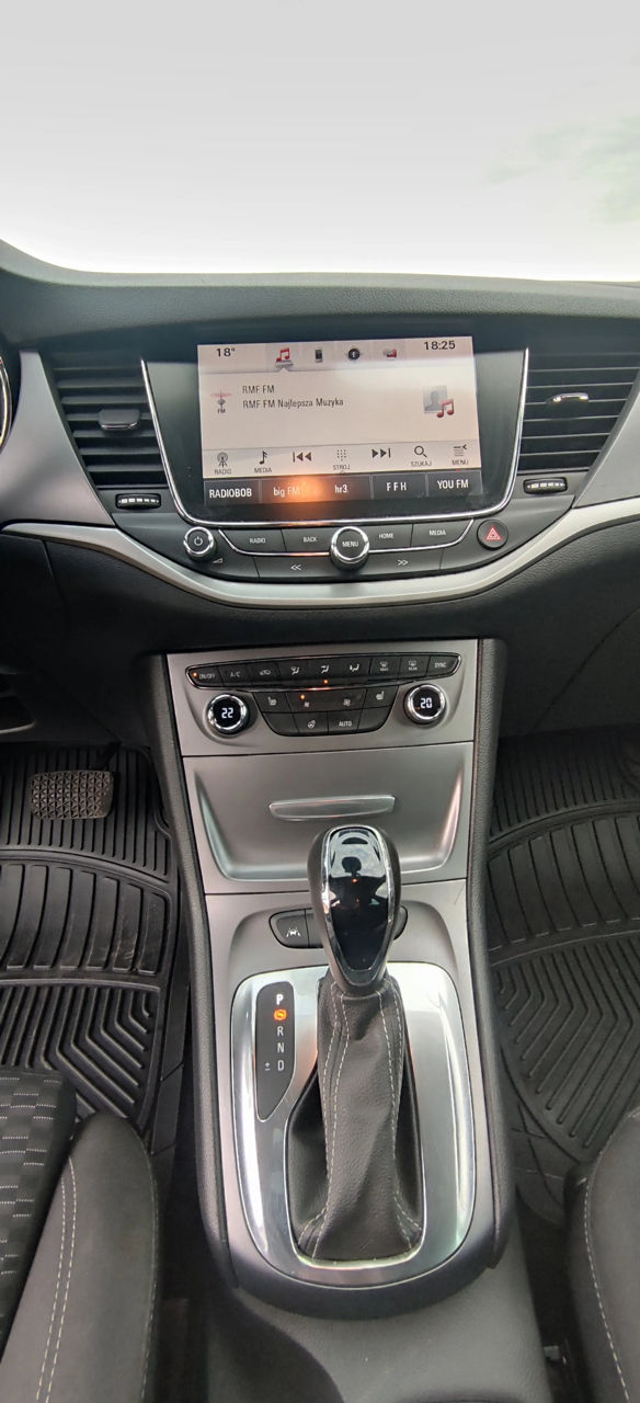 Opel Astra foto 17