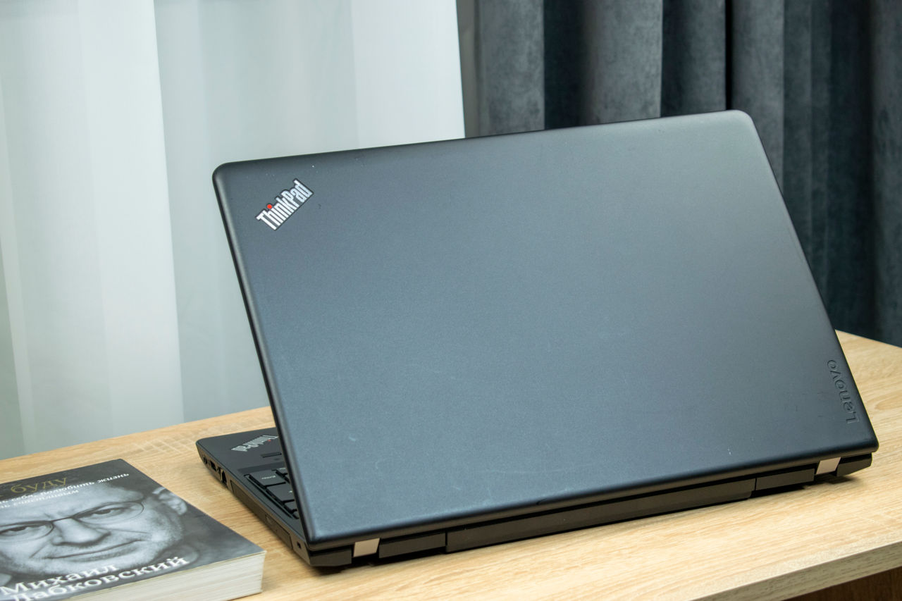 Lenovo ThinkPad E570/ Core I5 7200U/ 8Gb Ram/ 256Gb SSD/ 15.6" HD!! foto 8
