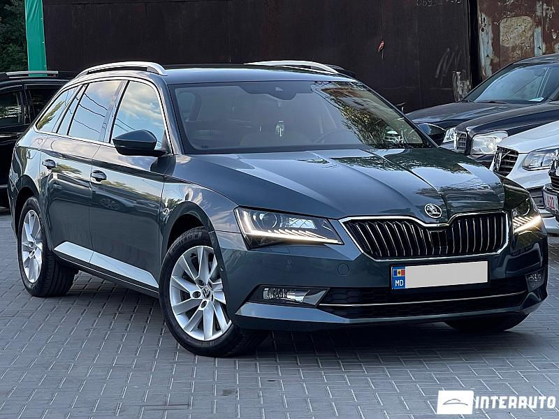 Skoda Superb foto 0