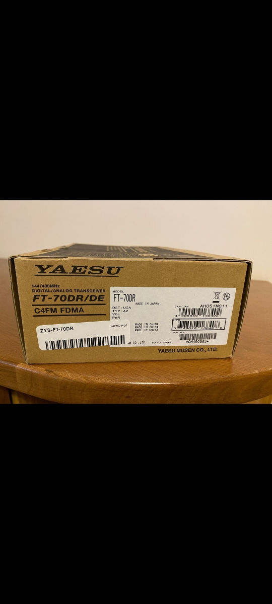 Yaesu  FT 70 DR foto 4